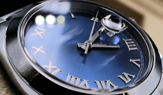 電池交換、量販店と専門店の違い｜大切な時計を長く使うための賢い選択