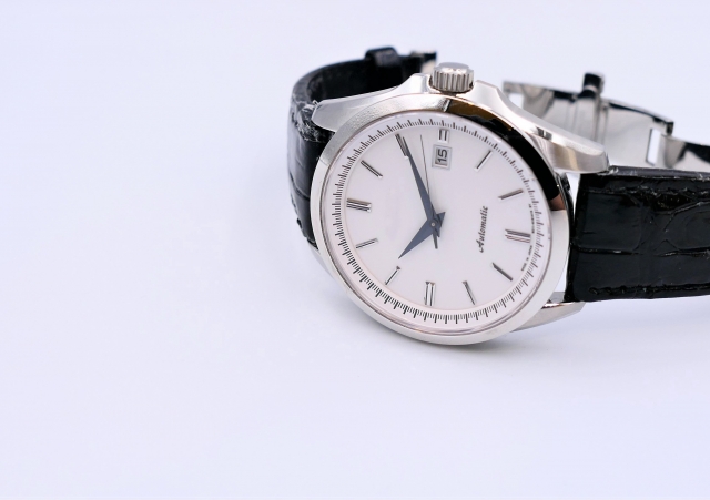 時計の電池、切れる前に出るサインとは？