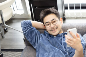 長岡でメンズメガネを買い替える目安とは