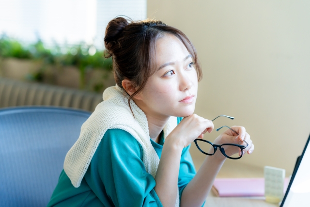 50代女性のメガネ選びは“視力表で見える”だけでは足りません