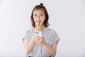 メガネは合っているのに疲れる…その原因、「目」ではないかもしれません