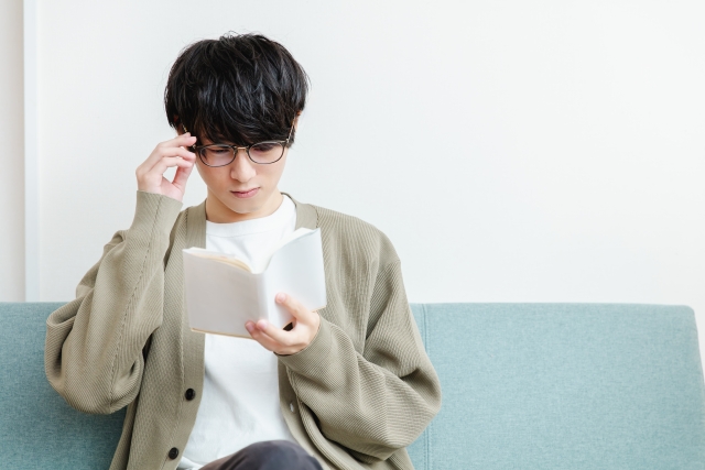 眼科の処方箋をもらった後、母親がメガネ店で確認したいこと