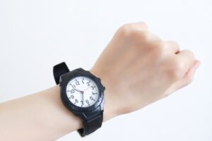 バンドが夏だけきつくなるのはなぜ？